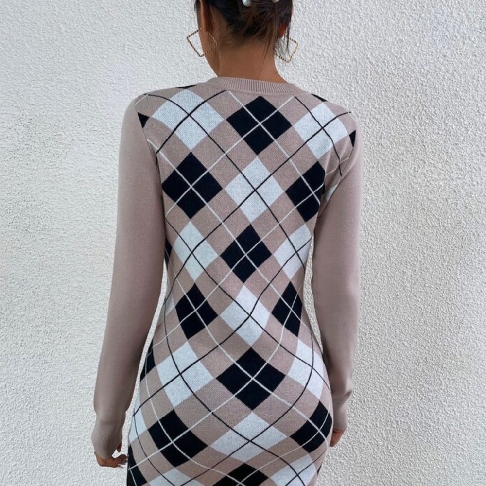 Bodycon Sweater 🎀 - Picture 2 of 6